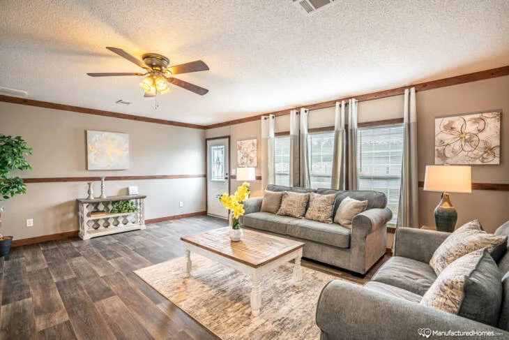 2023 Live Oak HPS Painted Sheetrock Highlander H-3764X-PS – 4BR/3BA – 32×82 – 2254 sqft - Image 13