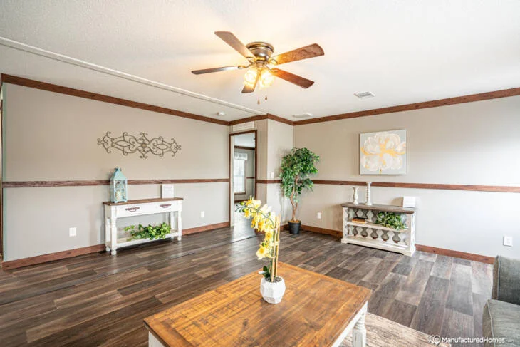 2023 Live Oak HPS Painted Sheetrock Highlander H-3764X-PS – 4BR/3BA – 32×82 – 2254 sqft - Image 12