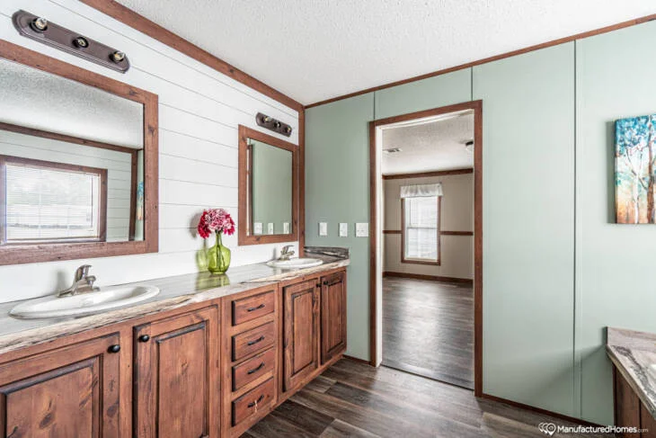 2023 Live Oak HPS Painted Sheetrock Highlander H-3764X-PS – 4BR/3BA – 32×82 – 2254 sqft - Image 20