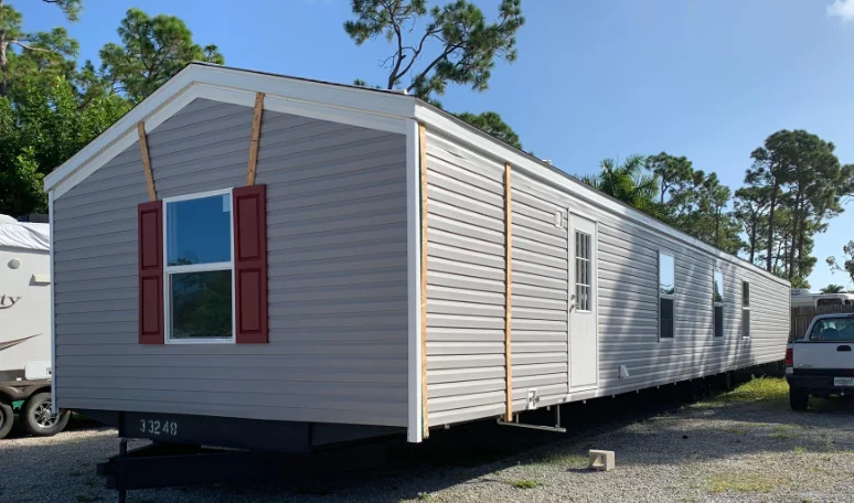 2023 TRU Clayton Spectacular Mobile Home – 3BR/2BA – 16 X 76 – 1039 sqft – FACTORY DIRECT – Florida